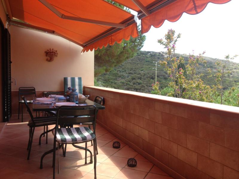 photo 9 Location entre particuliers Campo nell'Elba appartement Toscane Ile d'Elbe Vue de la terrasse