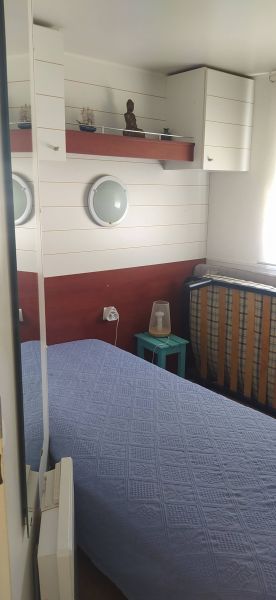 photo 7 Location entre particuliers Saint Tropez mobilhome Provence-Alpes-Cte d'Azur Var chambre 2