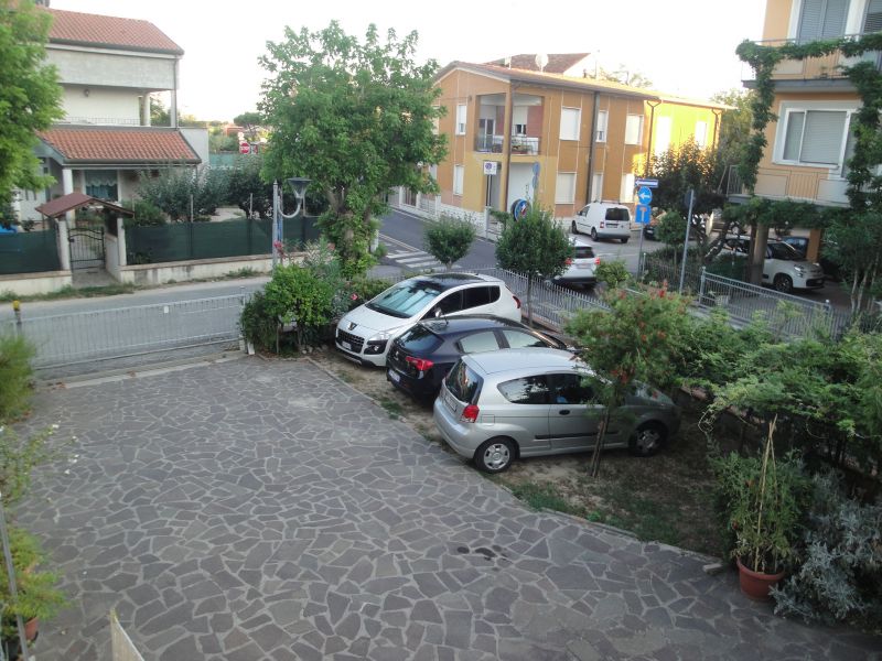 photo 11 Location entre particuliers Bellaria Igea Marina appartement milie-Romagne Rimini (province de) Parking