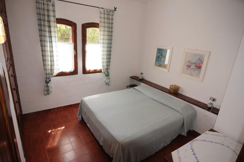 photo 3 Location entre particuliers Cannigione appartement Sardaigne Olbia Tempio (province de) chambre 1