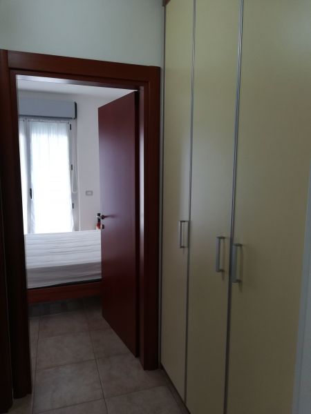 photo 16 Location entre particuliers Alba Adriatica appartement   Couloir