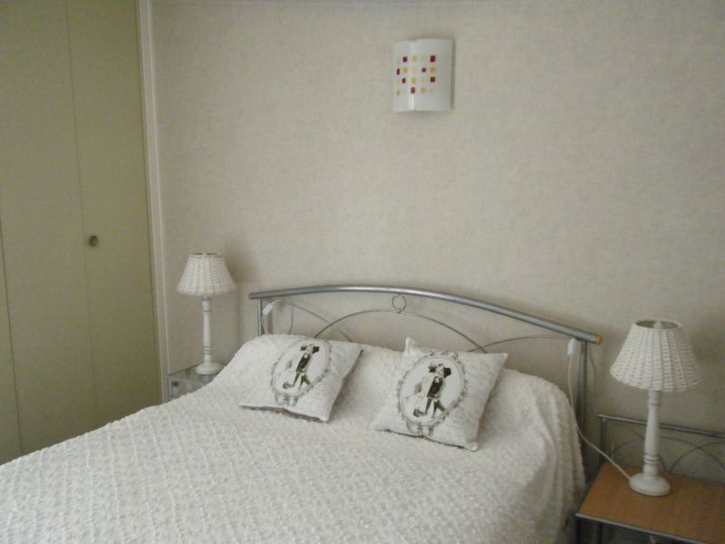 photo 1 Location entre particuliers Amlie-Les-Bains studio Languedoc-Roussillon Pyrnes-Orientales chambre