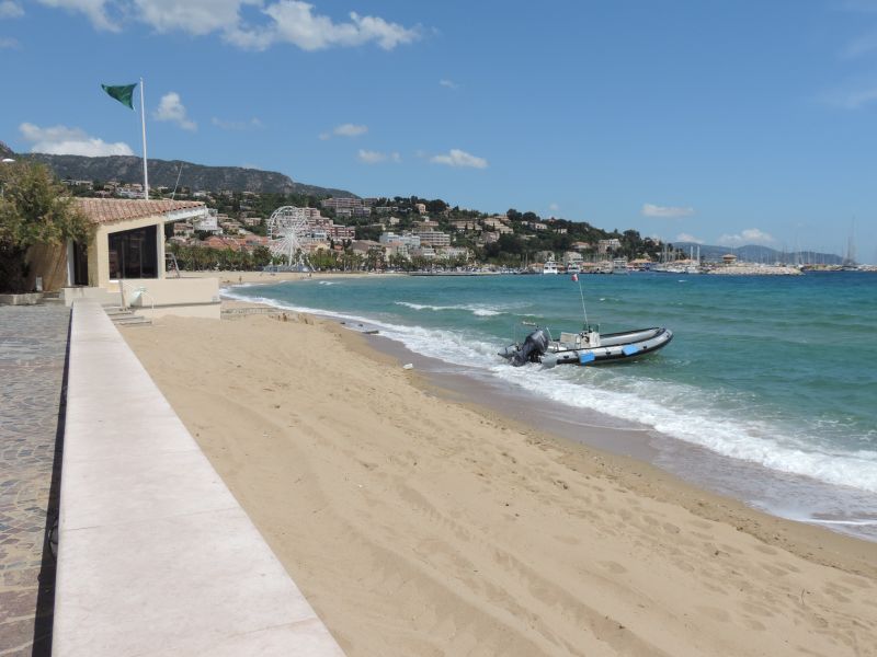 photo 13 Location entre particuliers Le Lavandou studio Provence-Alpes-Cte d'Azur Var Plage