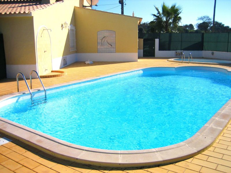 photo 3 Location entre particuliers Armao de Pera villa Algarve  Piscine