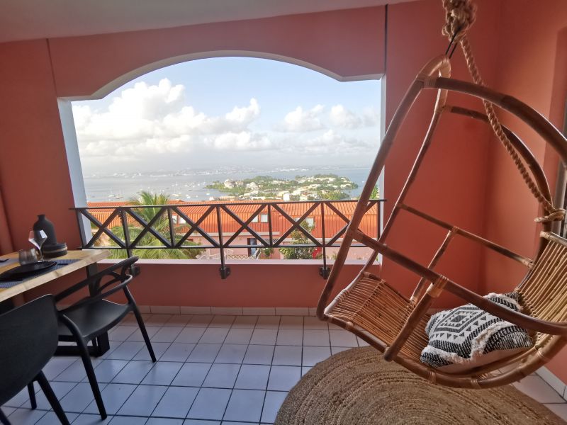 photo 1 Location entre particuliers Les Trois Ilets appartement   Balcon