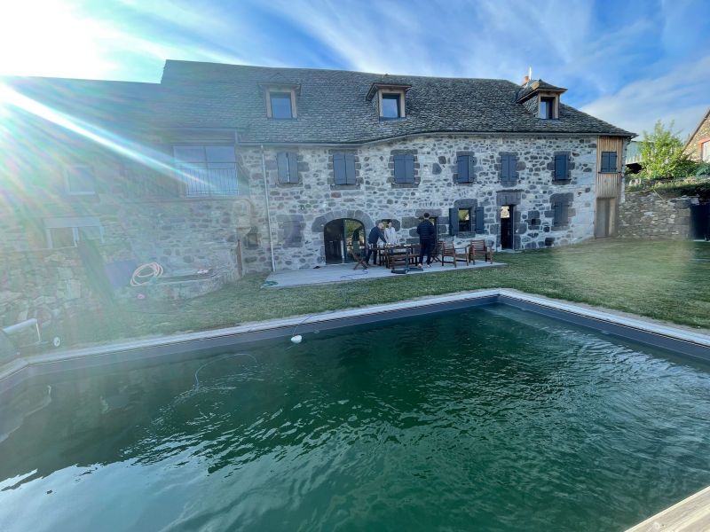 photo 1 Location entre particuliers Sainte Marie maison Auvergne Cantal Piscine