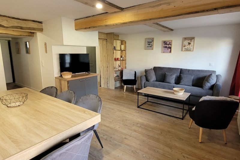 photo 0 Location entre particuliers Praz de Lys Sommand appartement Rhne-Alpes Haute-Savoie Salon