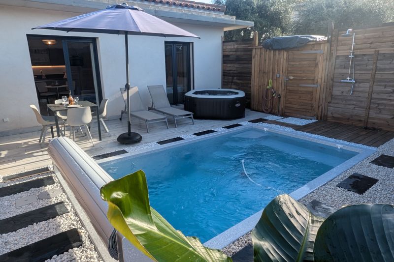 photo 0 Location entre particuliers Roquefort-les-Pins appartement   Piscine