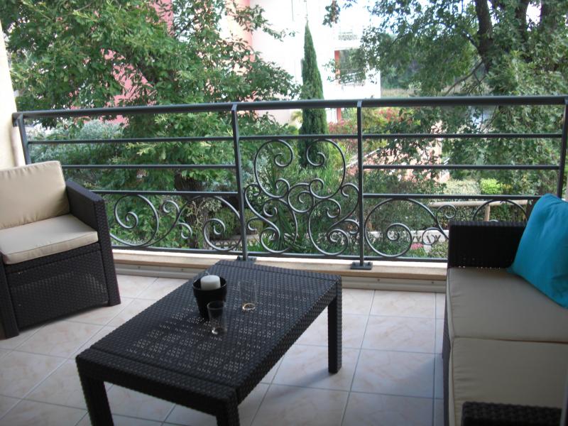 photo 10 Location entre particuliers Frjus appartement Provence-Alpes-Cte d'Azur Var Loggia