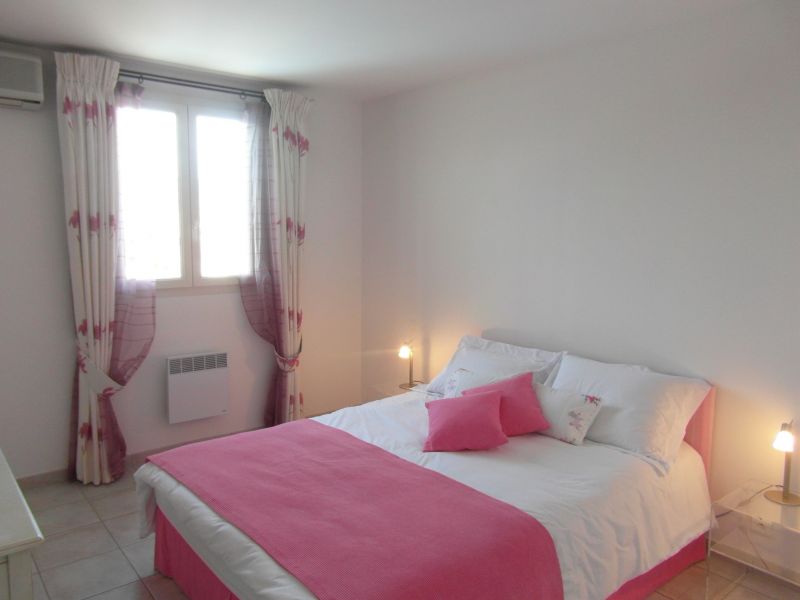 photo 8 Location entre particuliers Sainte Maxime villa Provence-Alpes-Cte d'Azur Var chambre 2