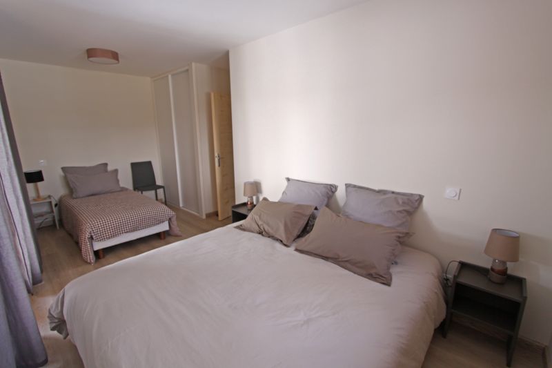 photo 4 Location entre particuliers Annecy appartement Rhne-Alpes Haute-Savoie chambre 2