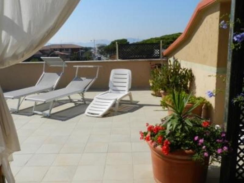 photo 2 Location entre particuliers Marina di Grosseto appartement Toscane Grosseto (province de) Vue de la terrasse