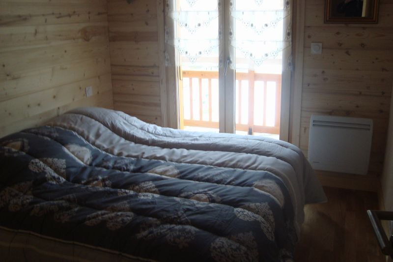 photo 2 Location entre particuliers Praz de Lys Sommand chalet Rhne-Alpes Haute-Savoie chambre 2