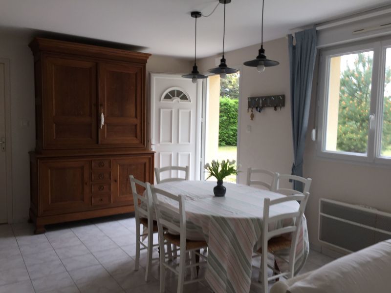 photo 4 Location entre particuliers Denneville maison Basse-Normandie Manche Salle  manger