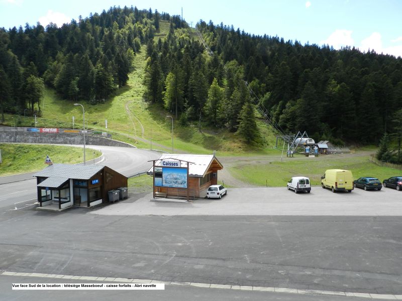 photo 20 Location entre particuliers Le Lioran studio Auvergne Cantal Vue du balcon