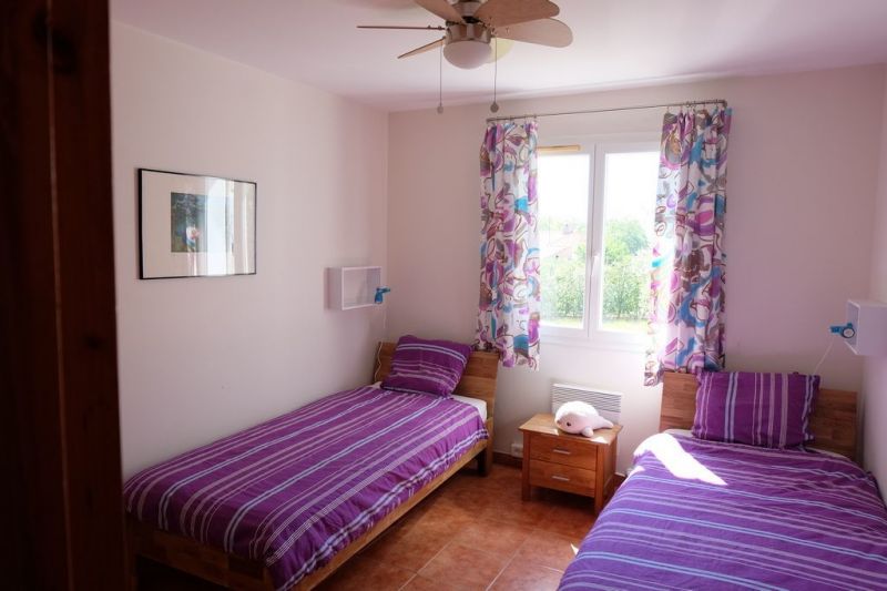 photo 10 Location entre particuliers Pzenas villa Languedoc-Roussillon Hrault chambre 3