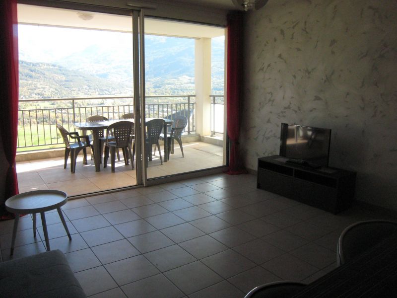 photo 7 Location entre particuliers Embrun appartement Provence-Alpes-Cte d'Azur Hautes-Alpes Salon