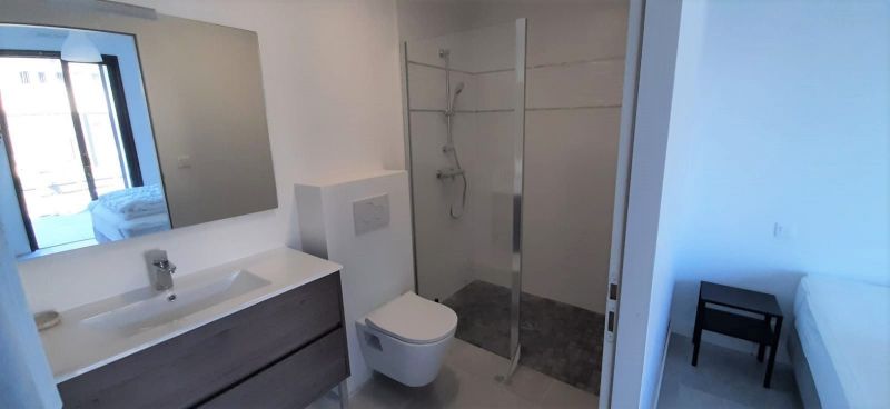 photo 10 Location entre particuliers Saint Pierre Quiberon maison Bretagne Morbihan salle de bain 1