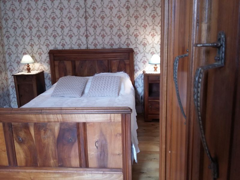 photo 14 Location entre particuliers Conques gite Midi-Pyrnes Aveyron chambre 1