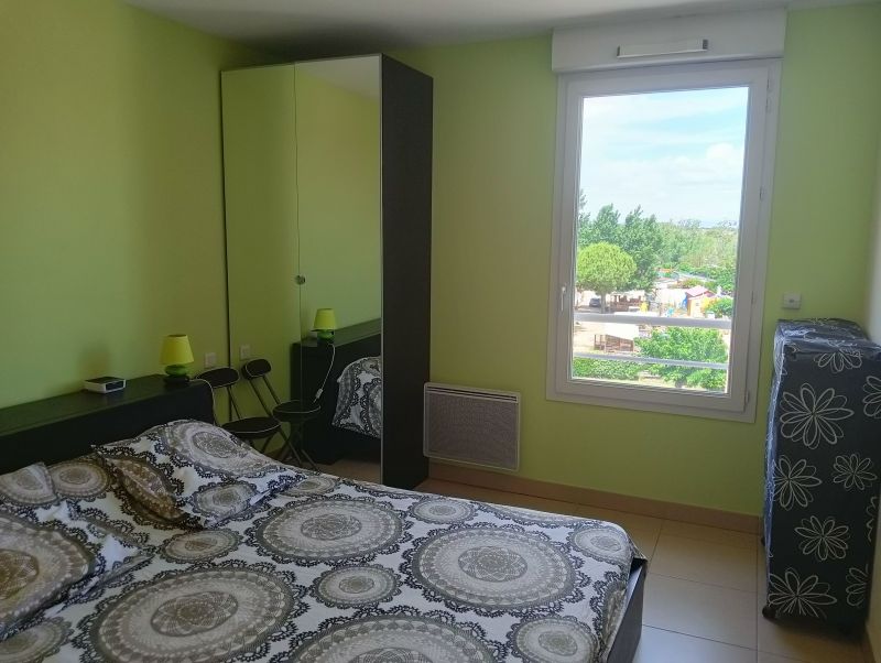 photo 17 Location entre particuliers Valras-Plage appartement Languedoc-Roussillon Hrault chambre 1
