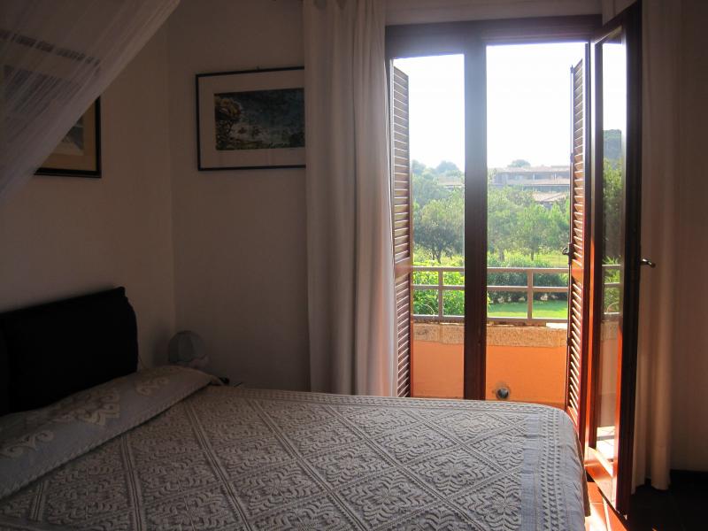 photo 9 Location entre particuliers San Teodoro appartement Sardaigne Olbia Tempio (province de) chambre 1