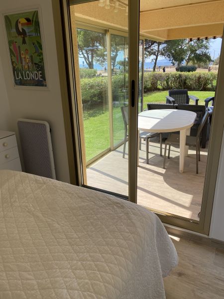 photo 12 Location entre particuliers La Londe-les-Maures appartement Provence-Alpes-Cte d'Azur Var chambre 1