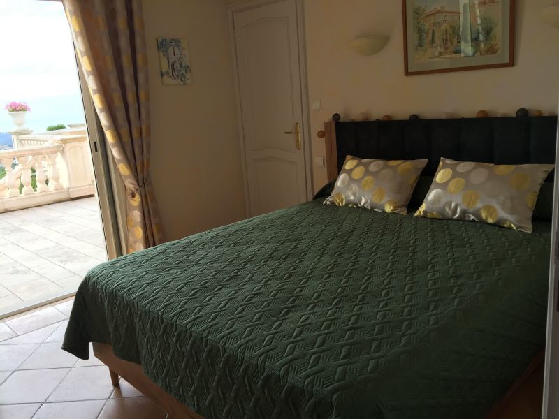 photo 29 Location entre particuliers Sainte Maxime villa Provence-Alpes-Cte d'Azur Var chambre 2