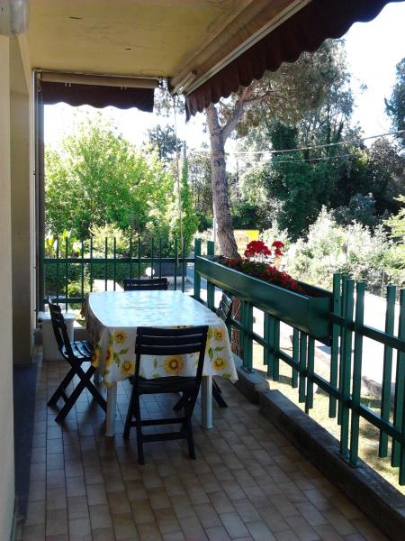 photo 7 Location entre particuliers Marina di Massa appartement Toscane  Terrasse