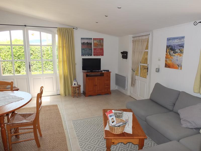 photo 7 Location entre particuliers Apt gite Provence-Alpes-Cte d'Azur Vaucluse Salon