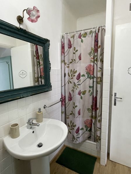 photo 16 Location entre particuliers Menton appartement Provence-Alpes-Cte d'Azur Alpes-Maritimes salle de bain