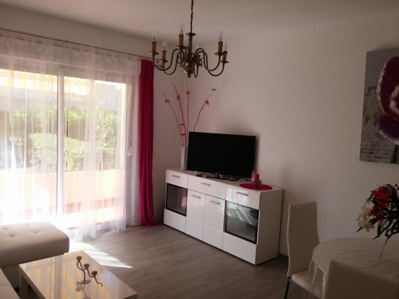 photo 18 Location entre particuliers Frjus appartement Provence-Alpes-Cte d'Azur Var Sjour