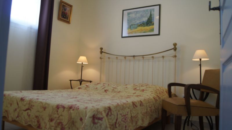 photo 13 Location entre particuliers Sainte-Ccile-les-Vignes gite Provence-Alpes-Cte d'Azur Vaucluse chambre