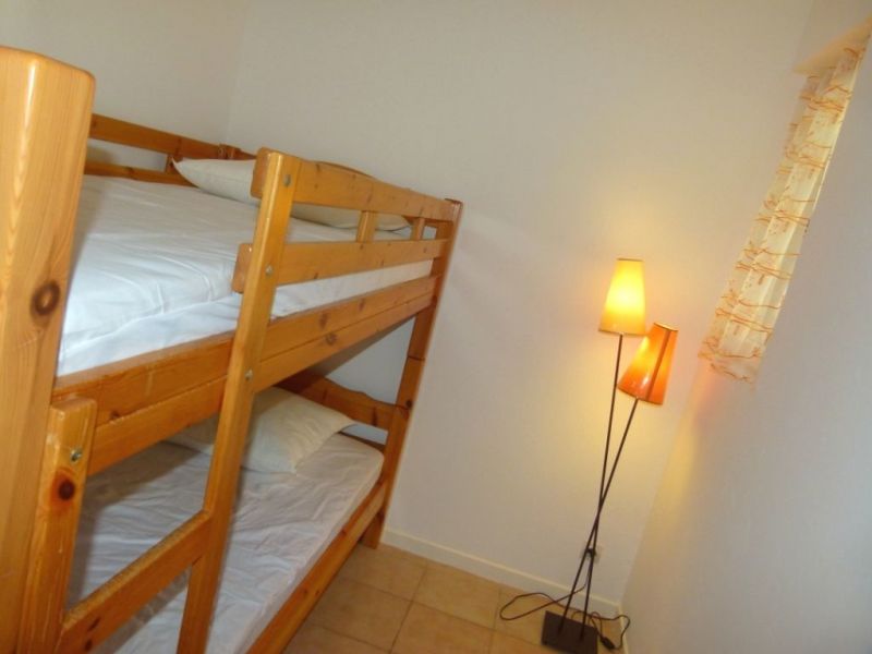 photo 2 Location entre particuliers Frjus gite Provence-Alpes-Cte d'Azur Var chambre 2