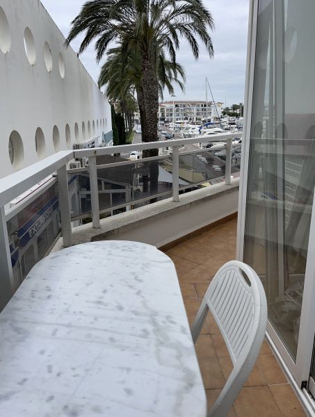 photo 5 Location entre particuliers Empuriabrava appartement Catalogne Grone (province de) Vue du balcon