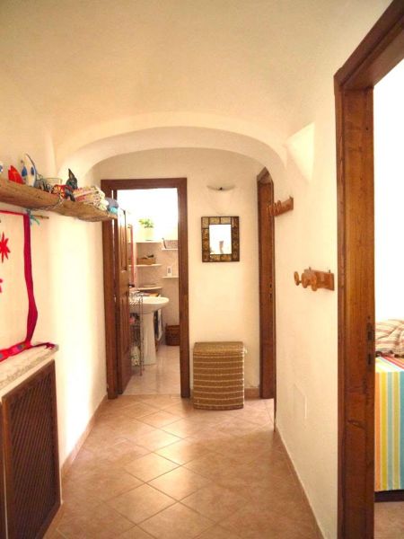 photo 12 Location entre particuliers Baja Sardinia appartement Sardaigne Olbia Tempio (province de) Couloir