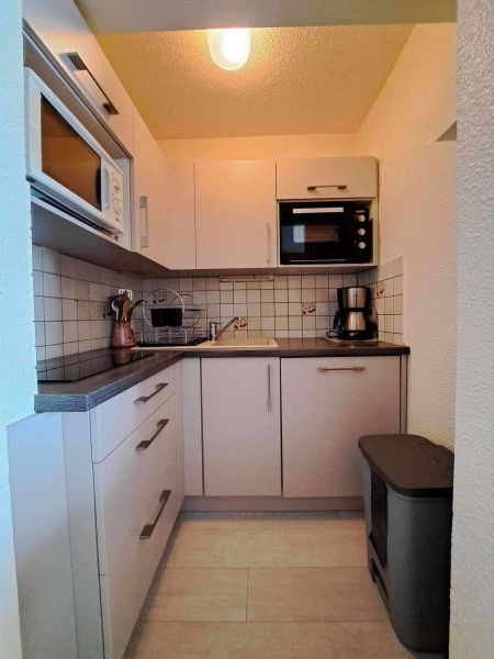 photo 2 Location entre particuliers Le Corbier appartement Rhne-Alpes Savoie Coin cuisine