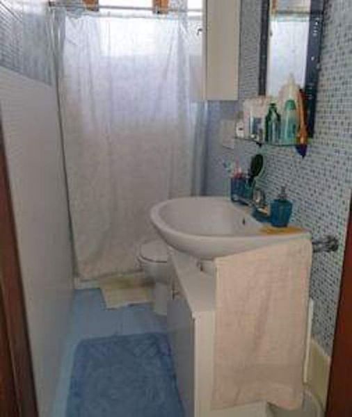 photo 3 Location entre particuliers Torre Lapillo appartement Pouilles Lecce (province de) salle de bain