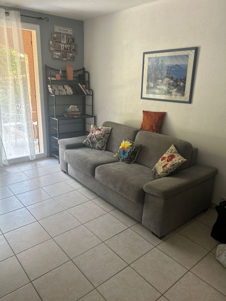 photo 3 Location entre particuliers Saint Cyr sur Mer appartement Provence-Alpes-Cte d'Azur Var Sjour