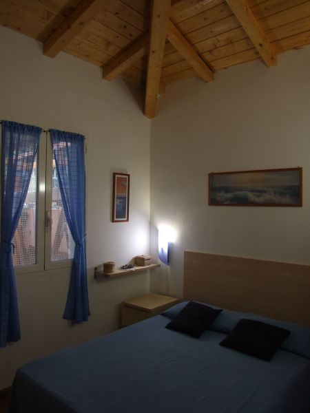 photo 9 Location entre particuliers Vintimille appartement Ligurie Imperia (province d') chambre