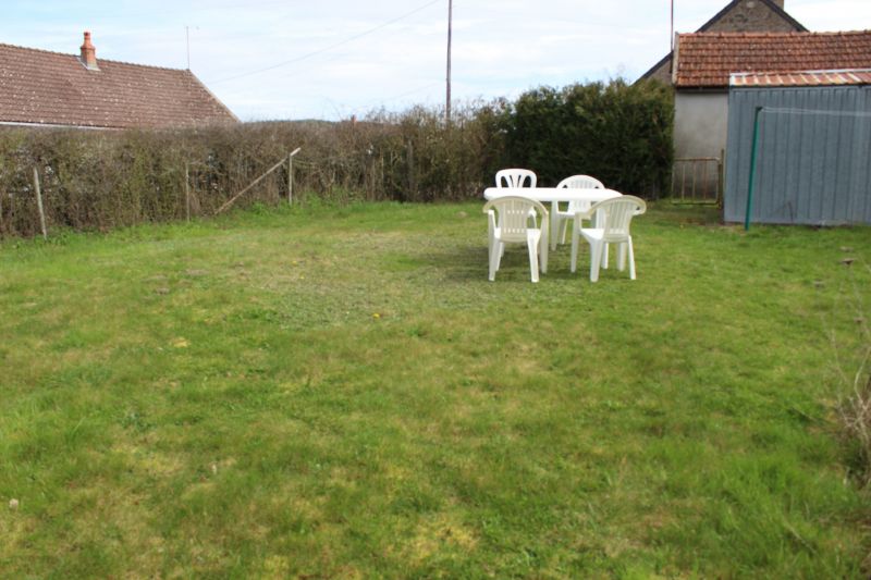 photo 15 Location entre particuliers Autun gite Bourgogne Sane et Loire Jardin