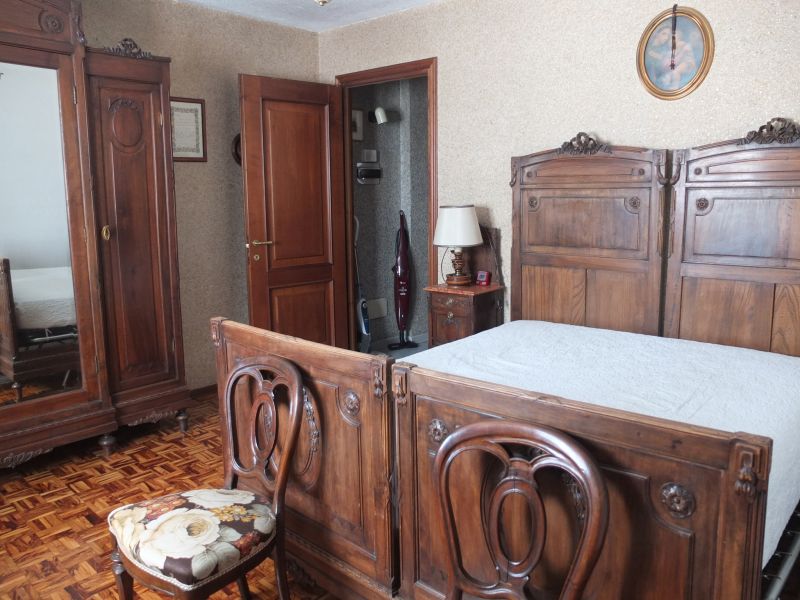 photo 8 Location entre particuliers Sarre villa Val-d'Aoste  chambre 1