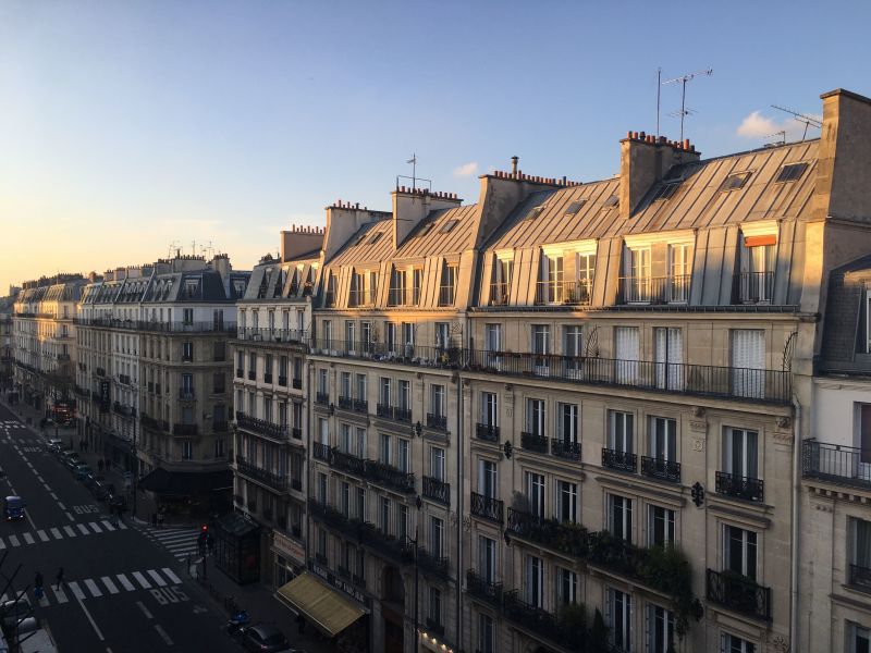 photo 3 Location entre particuliers PARIS studio Ile-de-France Paris Balcon