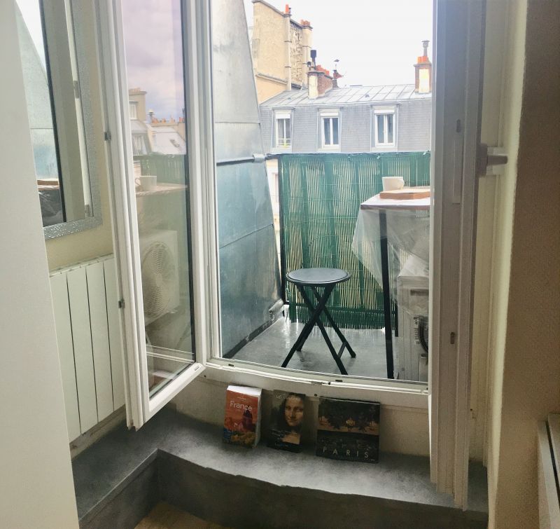 photo 4 Location entre particuliers PARIS studio Ile-de-France Paris Balcon