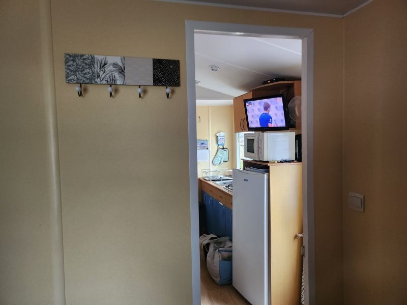 photo 12 Location entre particuliers La Cotinire mobilhome Poitou-Charentes Charente-Maritime chambre 1