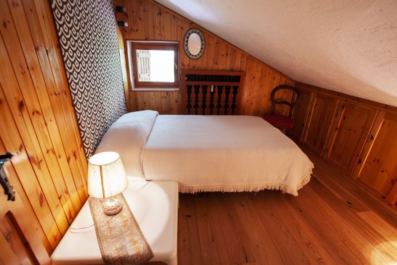 photo 8 Location entre particuliers Courmayeur appartement Val-d'Aoste Aoste (province d') chambre 2