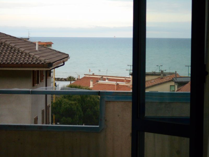 photo 4 Location entre particuliers Cupra Marittima appartement Marches Ascoli Piceno (province d') Balcon 1