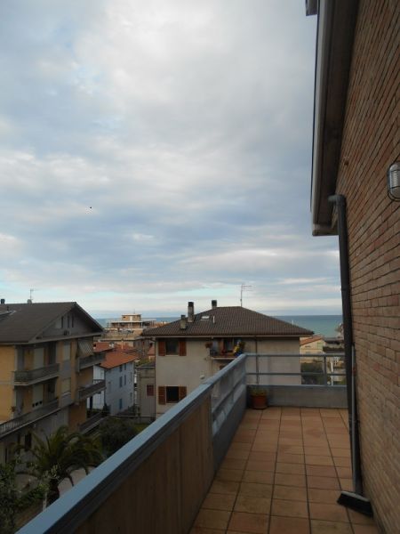 photo 11 Location entre particuliers Cupra Marittima appartement Marches Ascoli Piceno (province d') Balcon 1