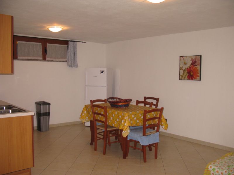 photo 15 Location entre particuliers Solanas villa Sardaigne Cagliari (province de) Coin cuisine 2