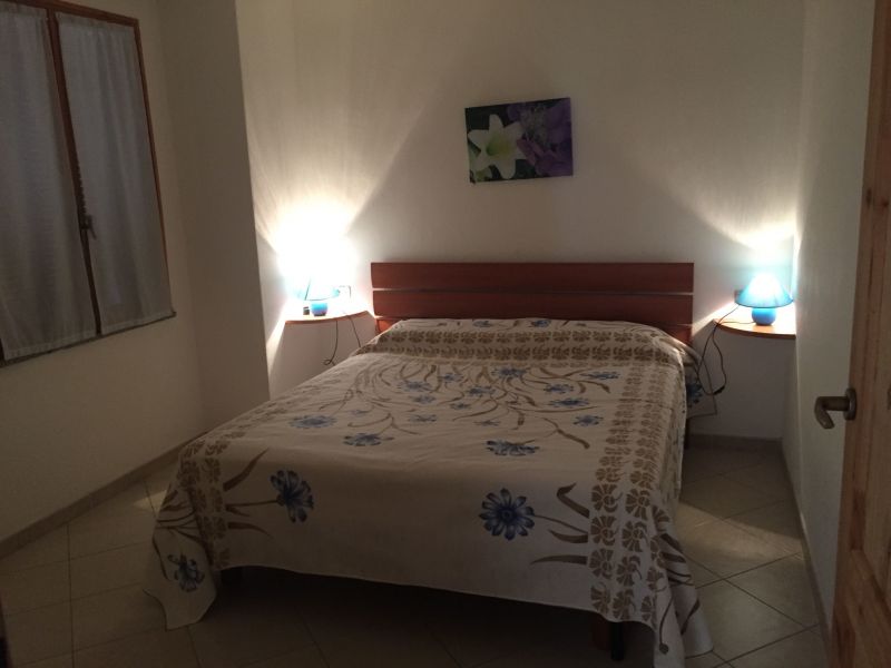 photo 6 Location entre particuliers Solanas villa Sardaigne Cagliari (province de) chambre 1