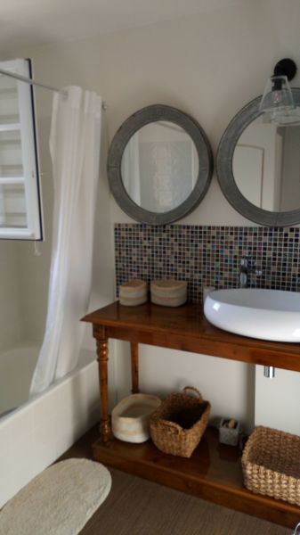 photo 14 Location entre particuliers Saint Raphael villa Provence-Alpes-Cte d'Azur Var salle de bain 2